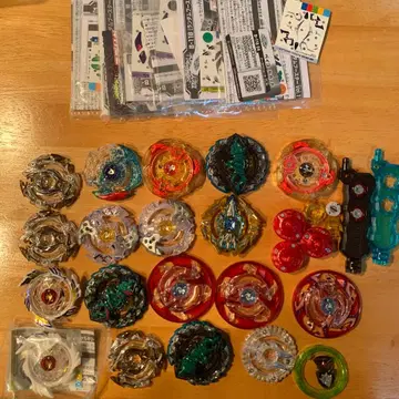 베이블레이드 버스트 세트 부속물 있음