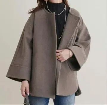 내추럴 꾸뛰르 노카라 미들 기장 토퍼 코트