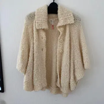 쿠미쿄쿠 볼레로 양모, 모헤어 혼방