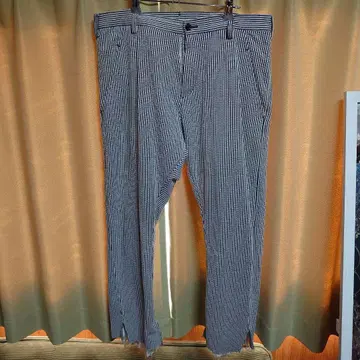 시어서커 슬랙스