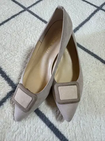 [ 어반 리서치 펌프스 ] 핑크 베이지 펌프스