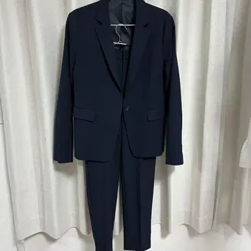 [새상품급] GU 워셔블 팬츠 수트 싱글 버튼 네이비 무료배송