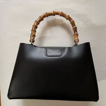 [ 새상품급 ] MARCO BIANCHINI 블랙 천연 가죽 핸드백