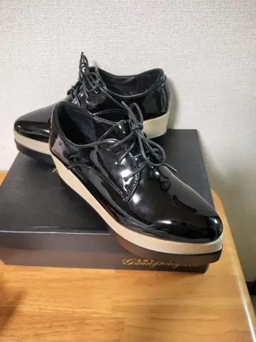 노브랜드 통굽 신발 24cm