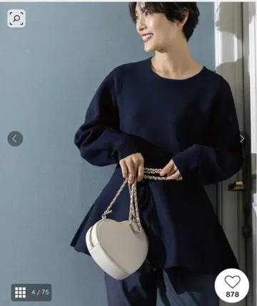 [미사용 새상품] OPAQUE.CLIP 네이비 플레어 실루엣 긴팔 니트