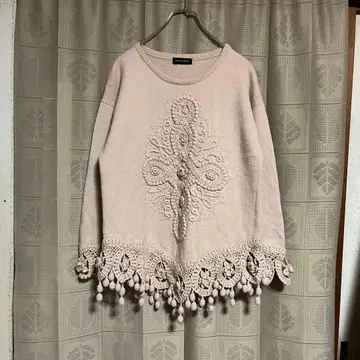 바빌론 모 100% 니트 베이지 자수 원사이즈 BABYLONE 프리