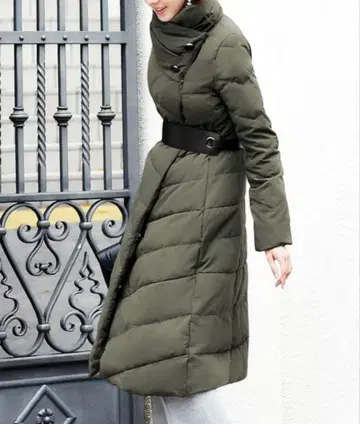 하이넥 비대칭 다운 코트 (RUIRUE BOUTIQUE) 새상품급