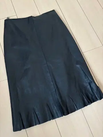 트리오 펠레 컬렉션 이탈리아제 천연 가죽 레더 스커트