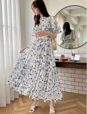 GRL 그레일 꽃무늬 플레어 슬리브 티어드 원피스