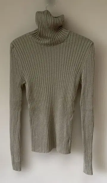 ARMANI JEANS 긴팔 터틀넥 니트