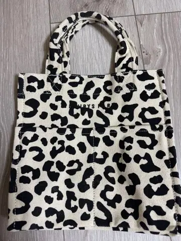 LOWRYS FARM 스퀘어 베이직 토트백