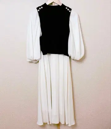 [ CELFORD ] 미사용 새상품 니트 베스트 포함 원피스