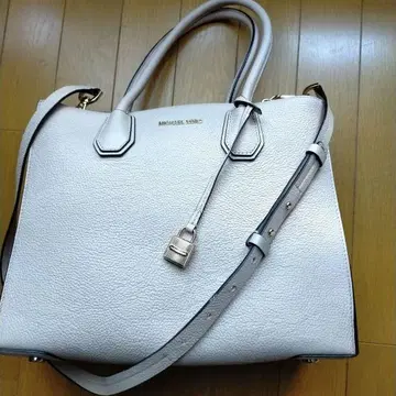 MICHAEL KORS 핑크 핸드백