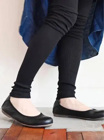 closely click pebble 코튼 실크 골지 레깅스 블랙