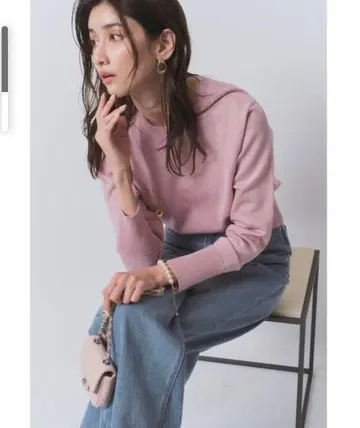 저스길리티 샤이니 맨투맨 라이크 니트