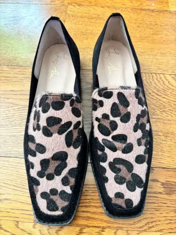 로라 레아 레오파드 무늬 로퍼 23