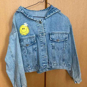 후드 부착 데님 자켓 스마일리 페이스