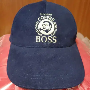 BOSS 자수 로고 네이비 캡