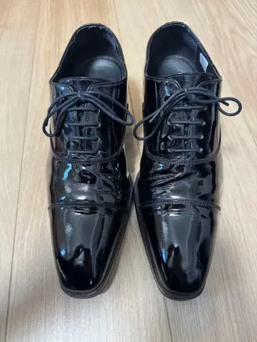 에나멜 드레스 슈즈 26cm