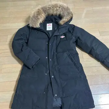 후드 부착 롱 다운 자켓 블랙