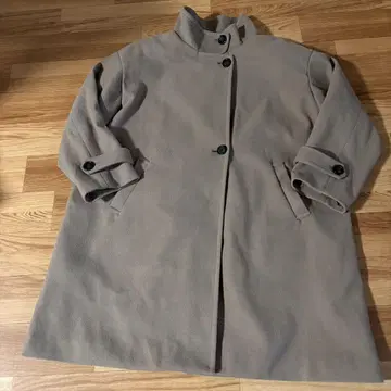 코코아 베이지 스탠드 카라 버튼 달린 롱 코트 4L