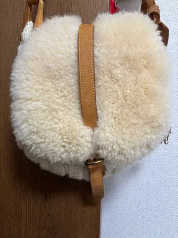 몬테로자 muku 무스탕 복슬복슬 백 숄더