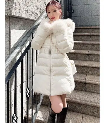 RESEXXY 후드 부착 다운 코트