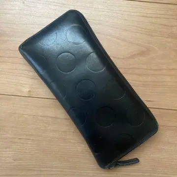 블랙 도트 패턴 장지갑
