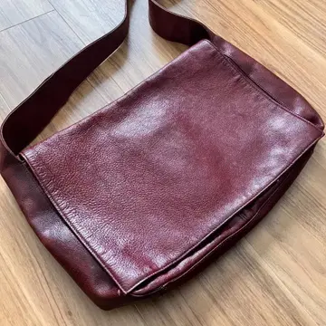 천연 가죽 숄더백