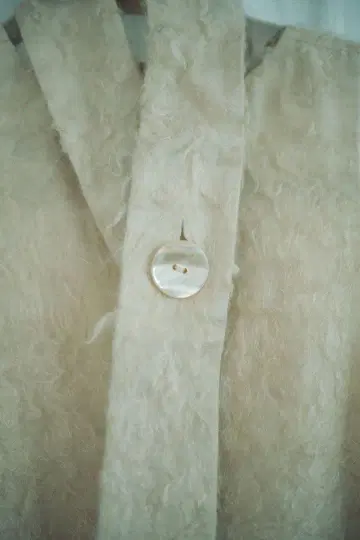 [ CLANE ] cream color sleeveless vest