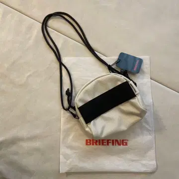 BRIEFING 2WAY 파우치 화이트 x 블랙