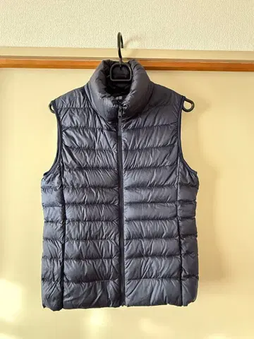 네이비 퀼팅 다운 베스트