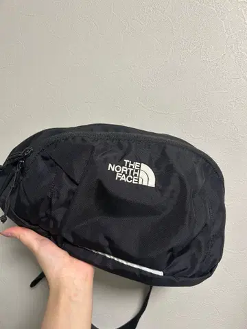 THE NORTH FACE 바디백 블랙