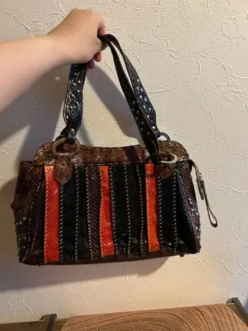 스트라이프 패턴 핸드백 중형