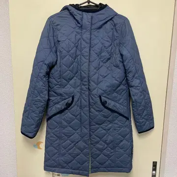 연한 블루 퀼팅 자켓 후드 부착