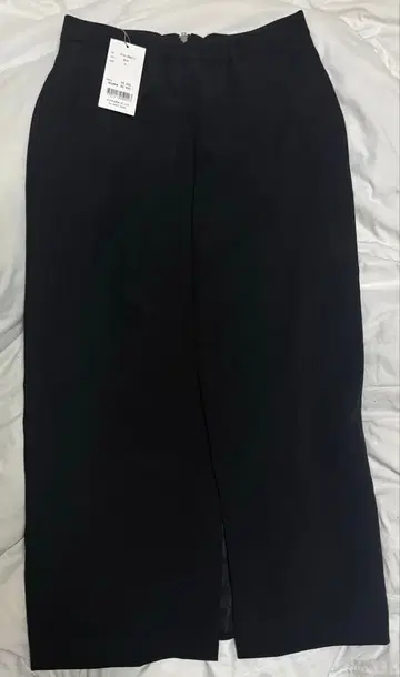 rielle riche 스커트 블랙