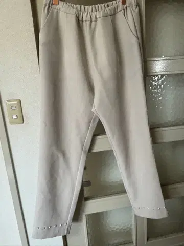 Medoc 셀렉샵 여성 팬츠 펄 장식 사이즈 2