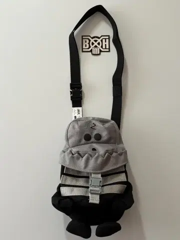 BOUNTY HUNTER SKULL-KUN Pouch BLACK/GRAY