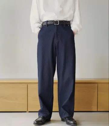 오센틱 스트레이트 데님