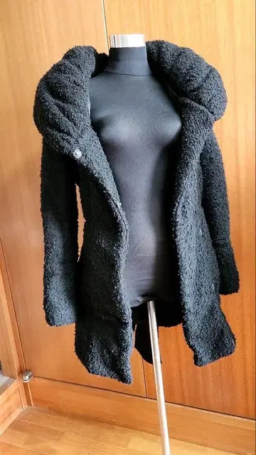 CECIL McBEE 블랙 자켓 코트