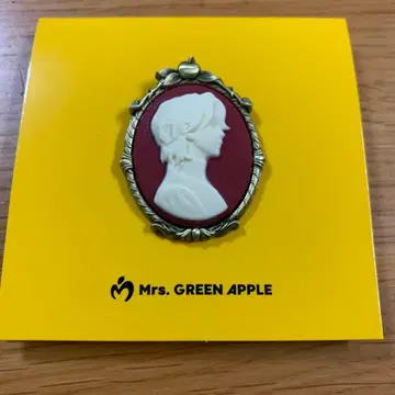 Mrs. GREEN APPLE 실루엣 핀 배지