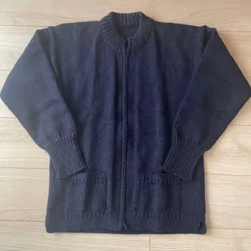 르 트리코테르 네이비 가디건