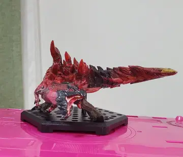 몬스터 헌터 몬헌 피규어 멸진룡 디노발드