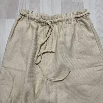 베이지 와이드 팬츠 밴딩 끈 포함