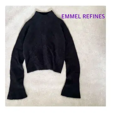 EMMEL REFINES 보틀넥 니트 네이비