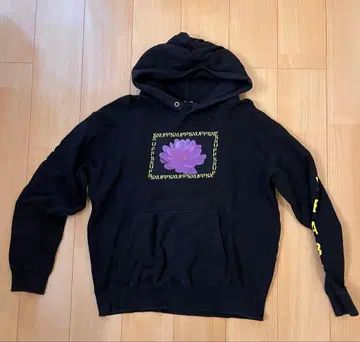 SNUFF 블랙 후드티 플라워 디자인 L 사이즈