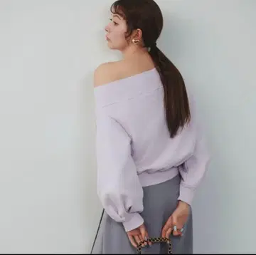 snidel 원 숄더 로고 맨투맨 스나이델 라벤더