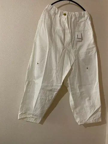 [택 포함 새상품] mercibeaucoup 메르시보쿠 화이트 팬츠