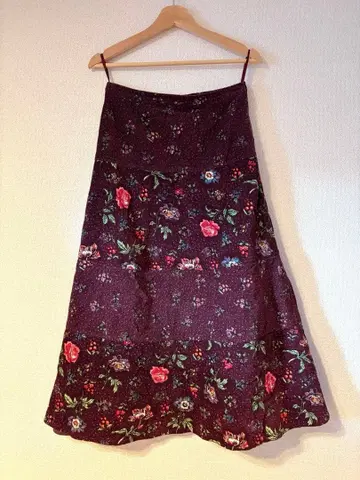 Laura Ashely 코듀로이 플라워 프린트 롱 플레어 스커트