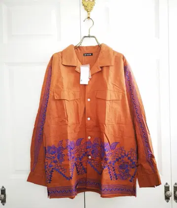 택 포함 새상품 차이하네 보헤미안 자수 상의 에스닉 자수 셔츠